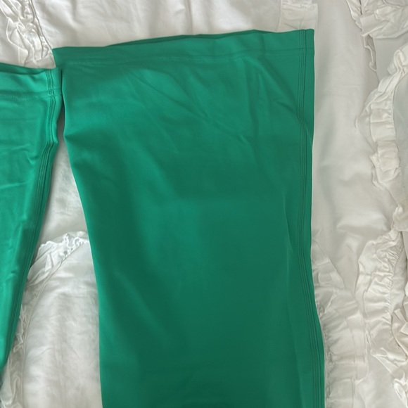 groove super high rised flair pant - Picture 3 of 3